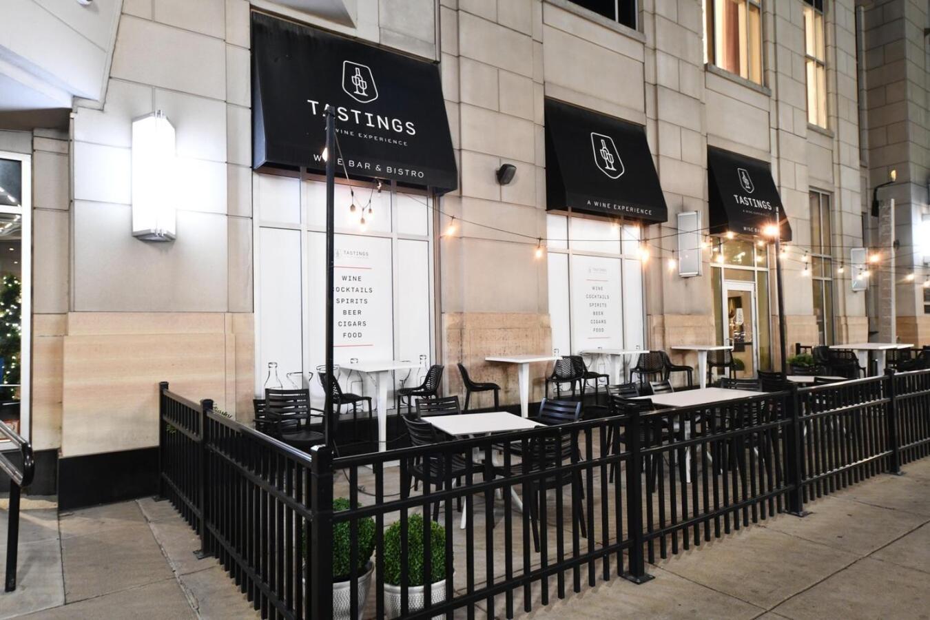 Free Parking! Downtown King Suite Lucas Oil- Conv Center Skywalk#1 Ινδιανάπολη Εξωτερικό φωτογραφία