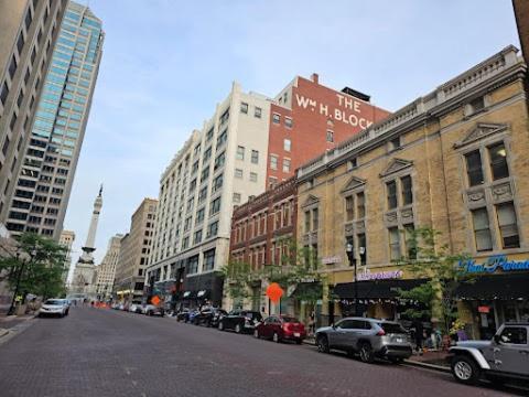 Free Parking! Downtown King Suite Lucas Oil- Conv Center Skywalk#1 Ινδιανάπολη Εξωτερικό φωτογραφία